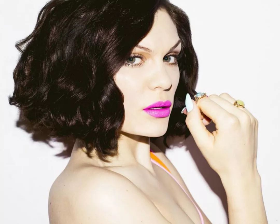 Jessie J，未能成为一线的疑惑