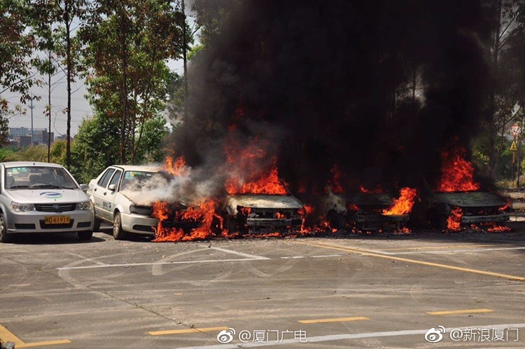 驾考不过烧毁教练车？假！